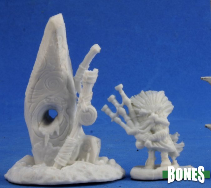 Reaper Bones: Highlands Familiar & Menhir