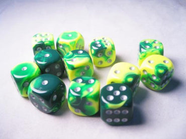Chessex Dice Sets: Gemini # 6 16mm d6 Green-Yellow/Silver (12)