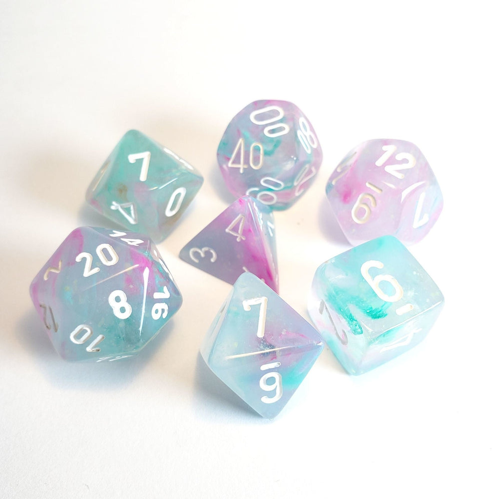 Chessex: Nebula Polyhedral Wisteria/White 7-Die Set